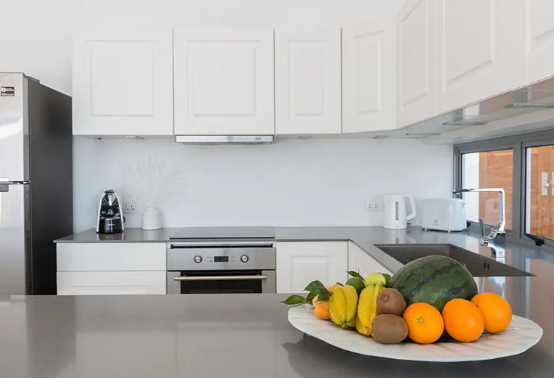 4 + 1 bedroom beach front villa