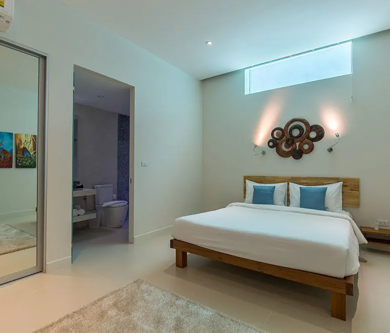 6 bedroom villa with panoramic Sea views