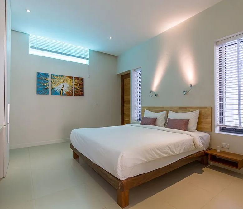 6 bedroom villa with panoramic Sea views