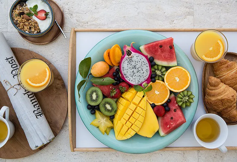 4 + 1 bedroom beach front villa