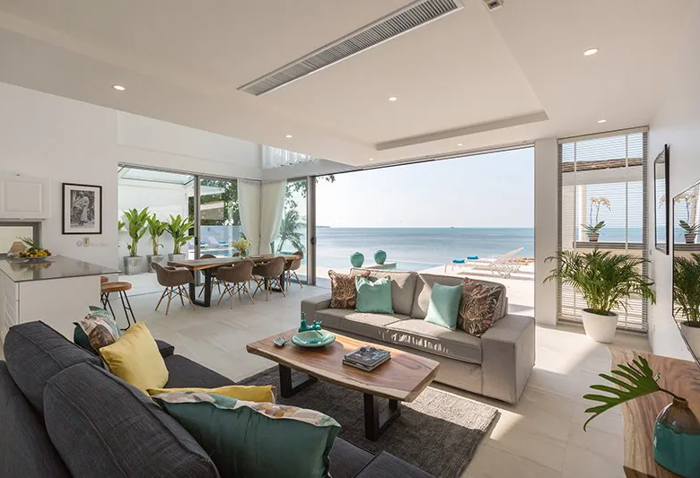 4 + 1 bedroom beach front villa