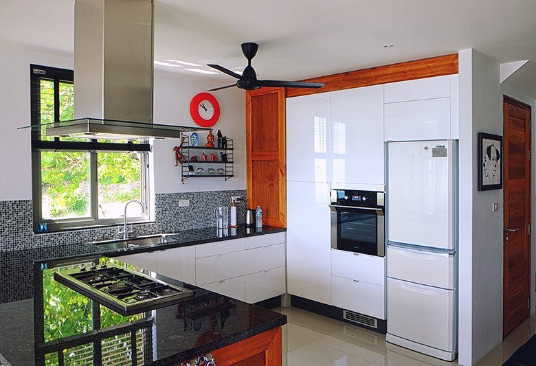 9 bedroom apartment complex