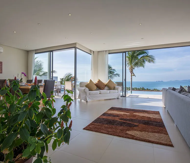 6 bedroom villa with panoramic Sea views