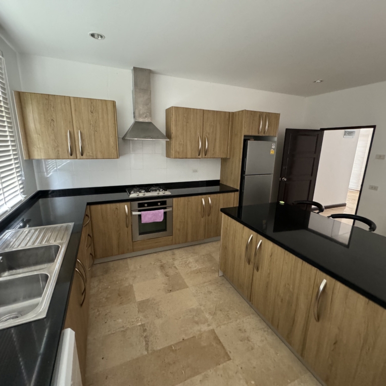 Five 3 bedroom villas for sale