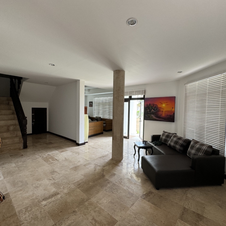 Five 3 bedroom villas for sale