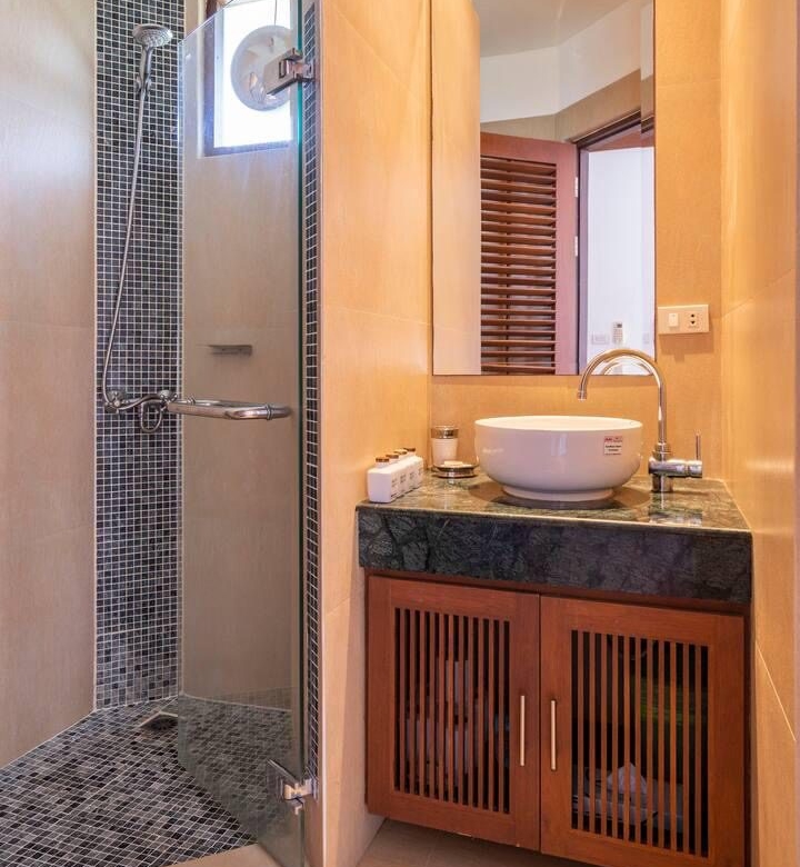 6 Bedroom Villa Close To Big Buddha