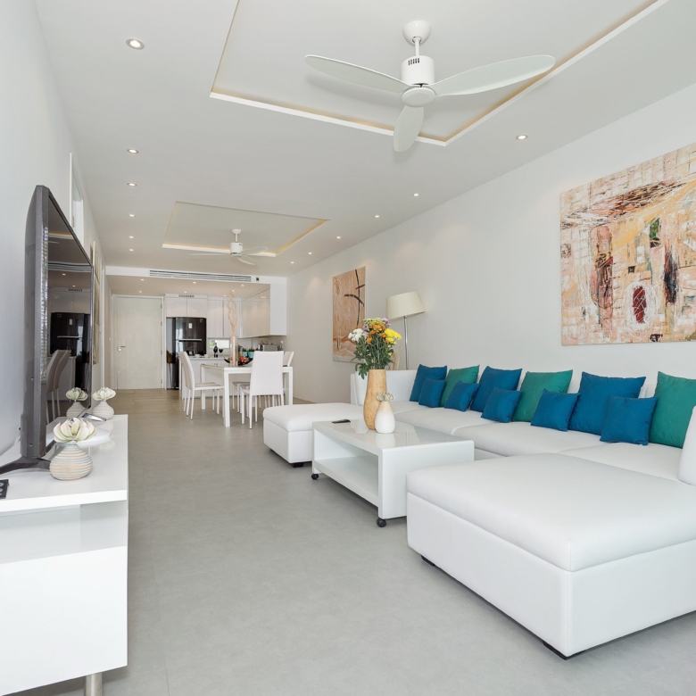 2 Bedroom 2 Bathroom Apartment