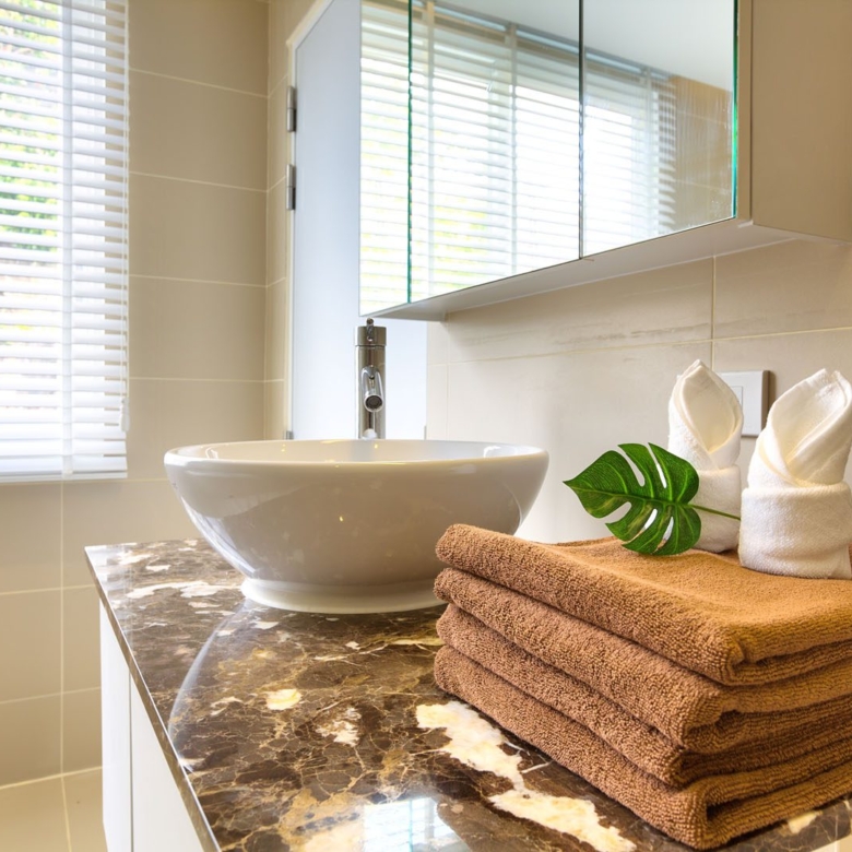 3 bedroom 3.5 bathroom modern penthouse