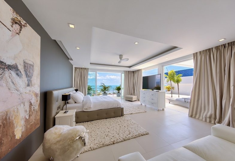 4 Bedroom 4 Bathroom Luxury Villa