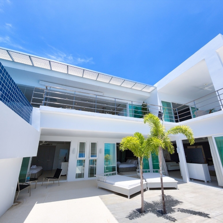 4 Bedroom 4 Bathroom Luxury Villa