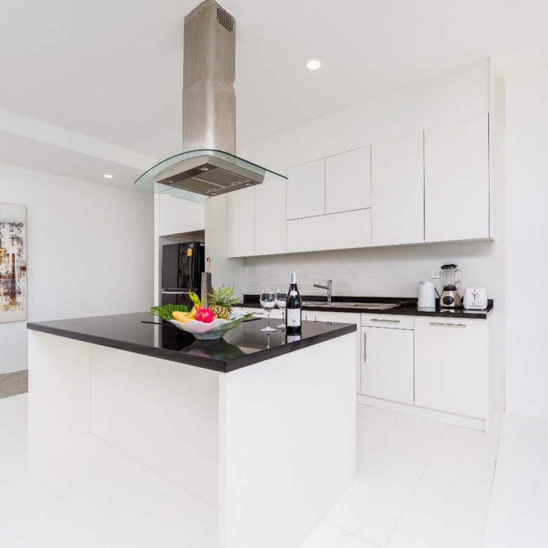 3 bedroom Corner Penthouse