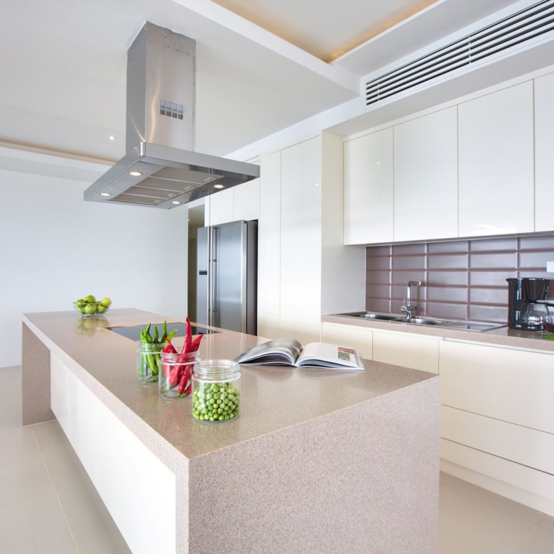 3 bedroom 3.5 bathroom modern penthouse