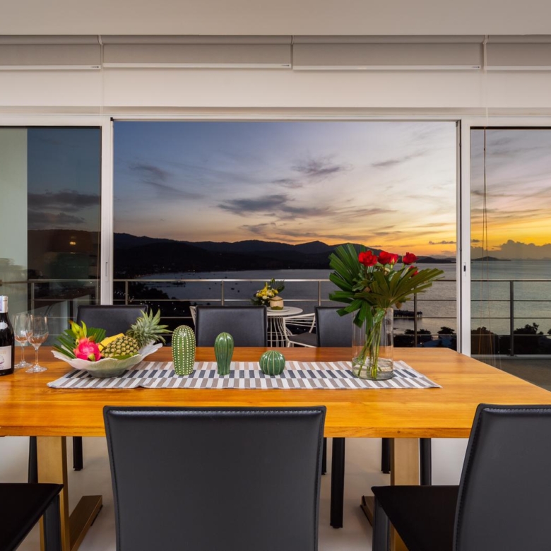 3 bedroom Corner Penthouse