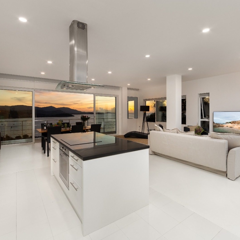 3 bedroom Corner Penthouse