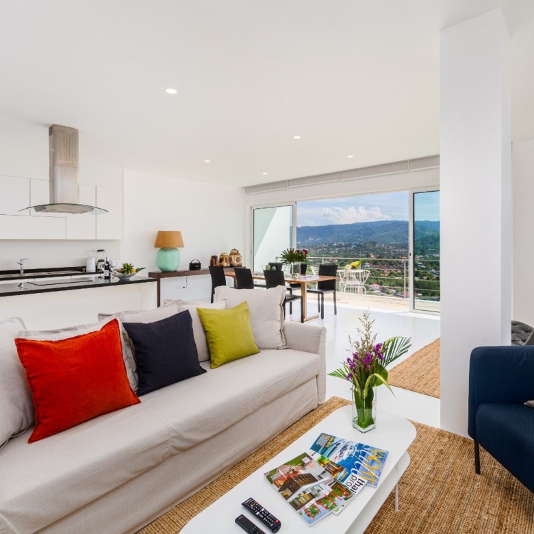 3 bedroom Corner Penthouse