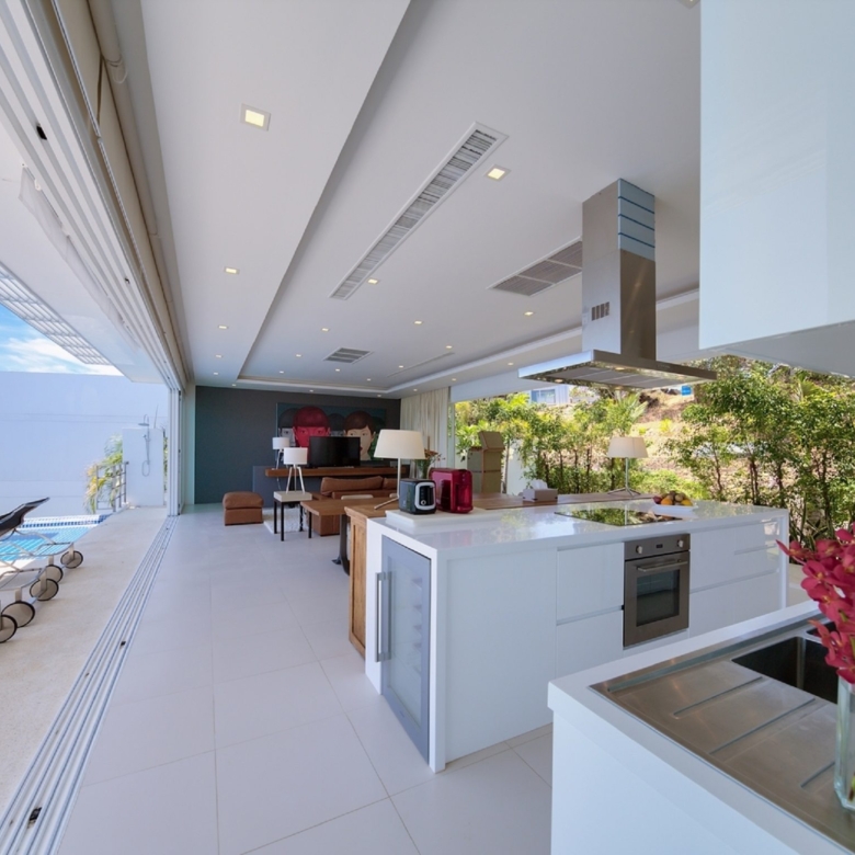 4 Bedroom 4 Bathroom Luxury Villa