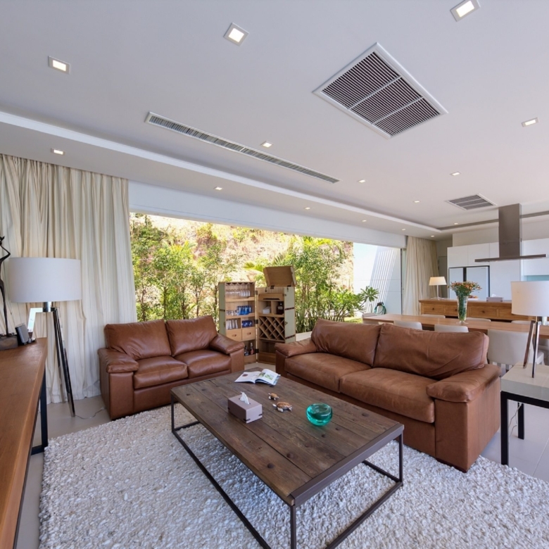 4 Bedroom 4 Bathroom Luxury Villa