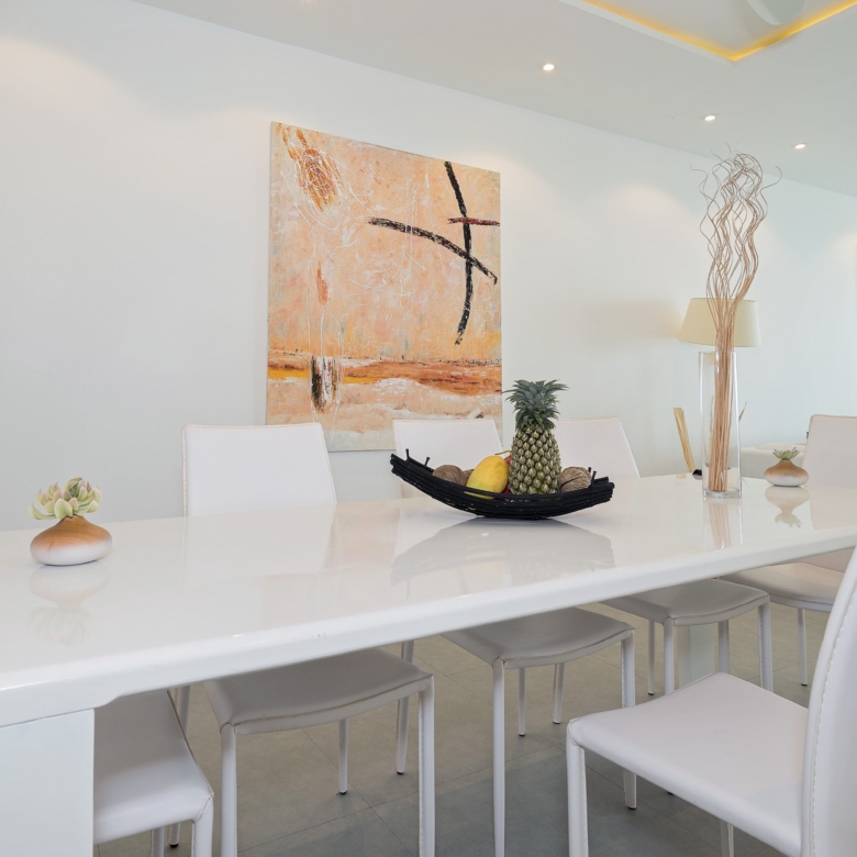 2 Bedroom 2 Bathroom Apartment