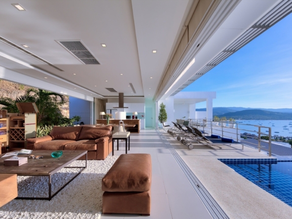 4 Bedroom 4 Bathroom Luxury Villa