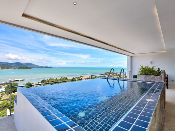 3 bedroom 3.5 bathroom modern penthouse