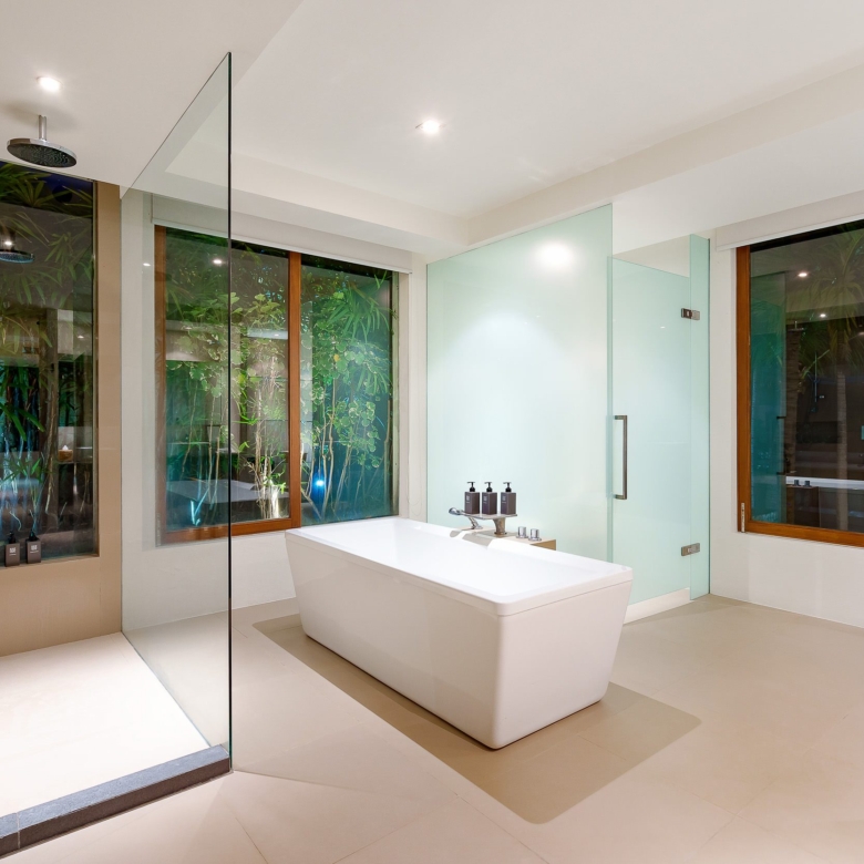 6 Bedroom Sea View Villa