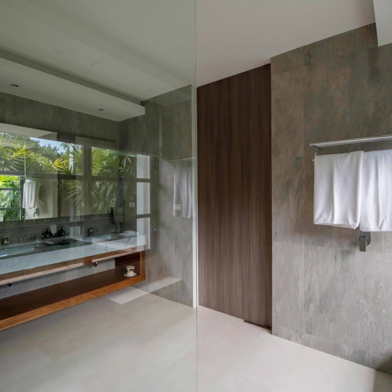 4 Bedroom with Private Infinity Pool