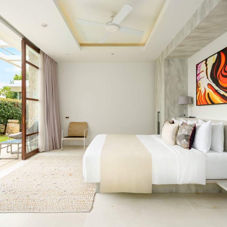 6 Bedroom Sea View Villa