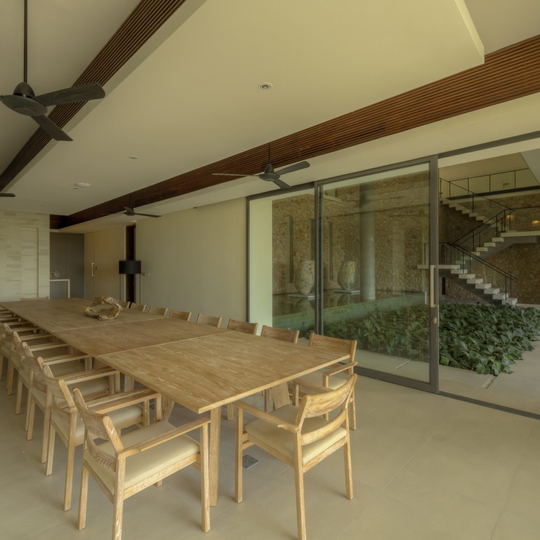 Breathtaking 6 bedroom Villa