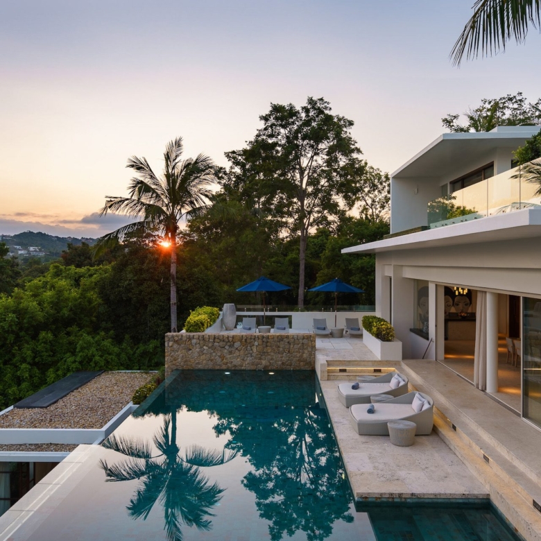 6 Bedroom Sea View Villa